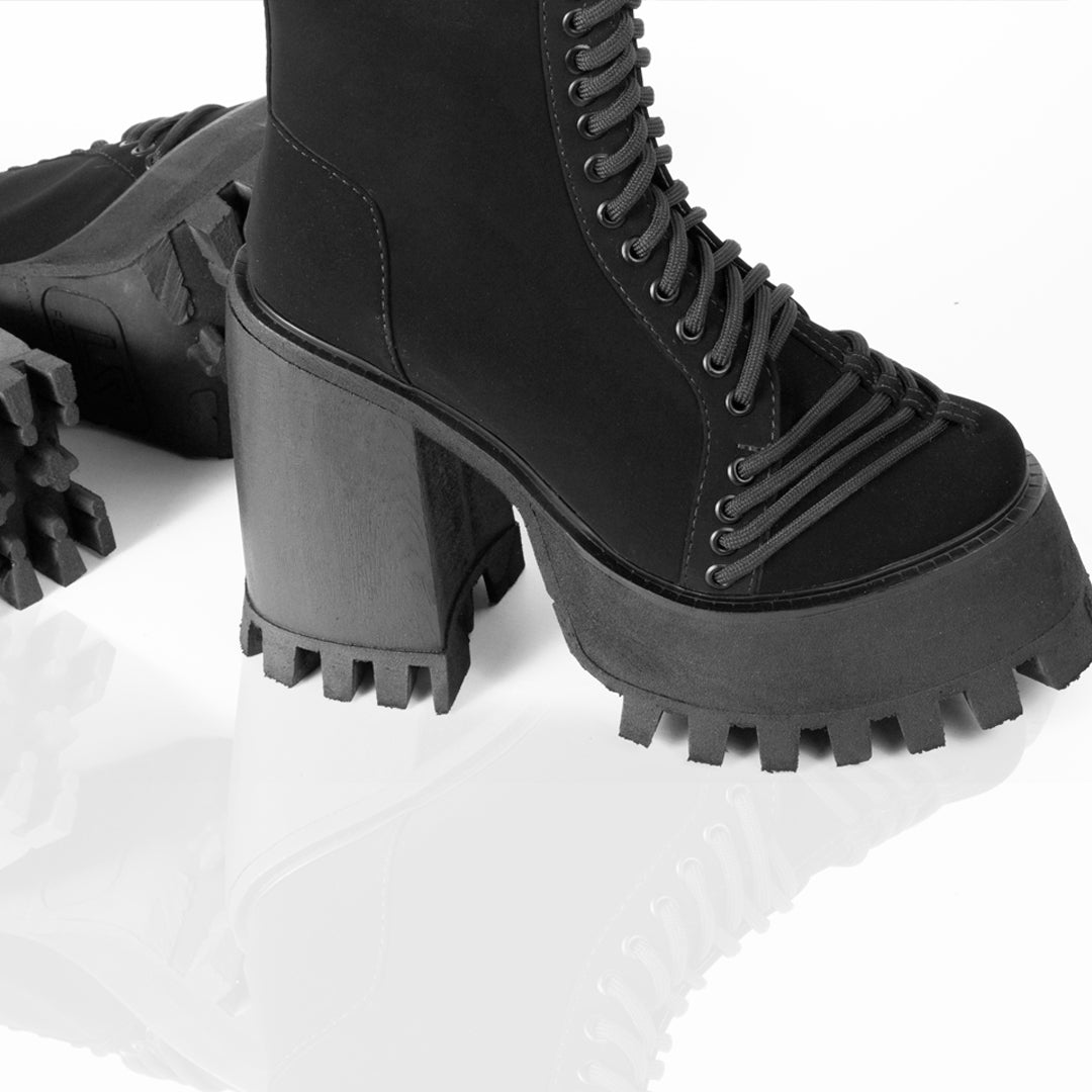 RIOT BOOTS (6732786761895)