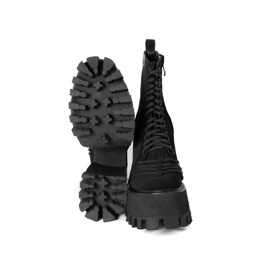 RIOT BOOTS (6732786761895)